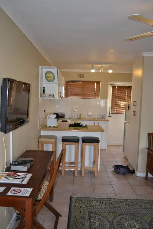 Smithland Guest Apartments Cape Town Bellville 0*,  Sudafrica