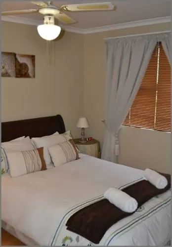 Smithland Guest Apartments Cape Town Bellville 0*,  Sudafrica